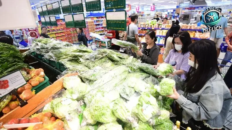 Mua Sắm Nhu Yếu Phẩm Trong Hạn Mức Bảo Hiểm Chi Trả